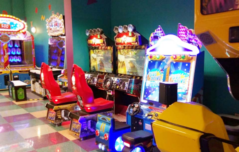 Park Lanes Family Entertainment Center in Hillsboro, United States