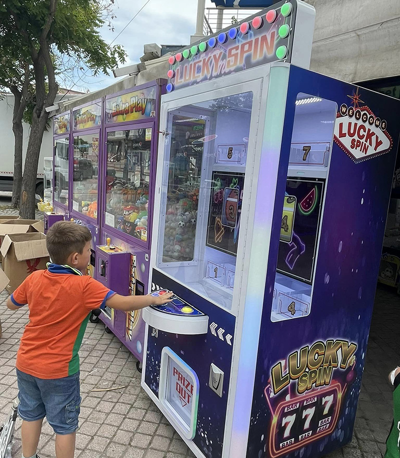 High Income Coin Operated Game Machine Lucky Spin for Amusement Arcades