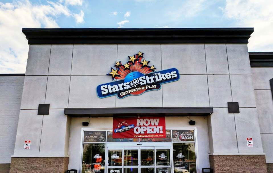 Stars and Strikes Family Entertainment center in Huntsville,United States, JAN,2018  