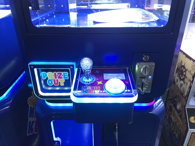 Magic Key Claw Machine