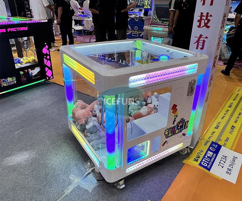 ICEFUNS CUBE FACTORY II White Single Player Claw Machine with LED Lights Arcade Prize Game for Shopping Malls and Entertainment Centers