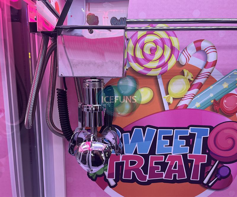 Sweet Treat 24" Candy Claw Machine – Irresistible Fun and Sweet Rewards! Sweet Treat 24" Candy Claw Machine – Irresistible Fun and Sweet Rewards!